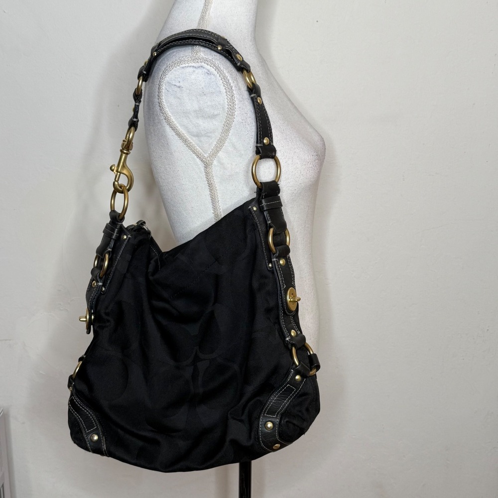 Coach 10620 Signature Canvas Hobo Bag Black Leather Large Y2K Boho Minimalist